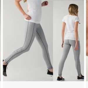Lululemon Cozy Turn Around Tight Heathered Herringbone. Size 4.